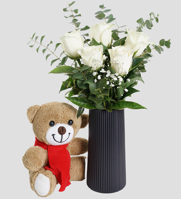 Fanusta Kırmızı Güller